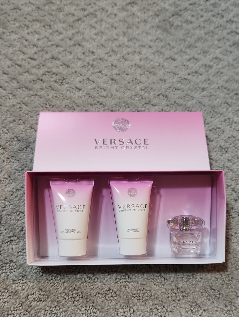 Versace Bright Crystal Travel Gift Set New In Box Unused - Picture 12 of 16